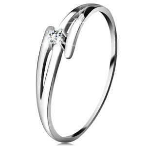 Briliantový prsten z bílého 14K zlata - rozdělená zvlněná ramena, čirý diamant - Velikost: 53
