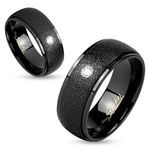 Černý ocelový prsten, blýskavý pískovaný povrch, čirý zirkonek, 6 mm - Velikost: 57