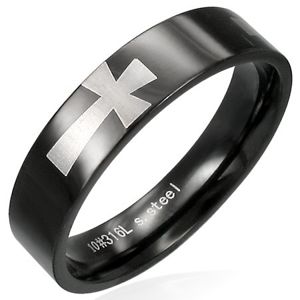 Černý prsten z chirurgické oceli s kříži stříbrné barvy po obvodu, 5 mm - Velikost: 54