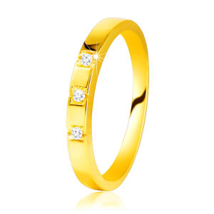 Diamantový prsten ze žlutého 585 zlata - lesklá ramena, tři blýskavé brilianty - Velikost: 52