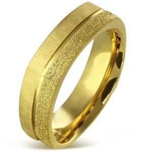 Hranatý prsten z chirurgické oceli zlaté barvy - pískovaný a saténový pás, 7 mm - Velikost: 59