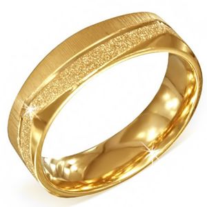 Hranatý zlatý ocelový prsten - pískovaný a saténový pás - Velikost: 68