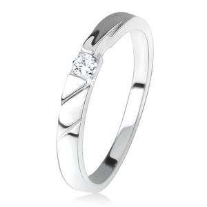 Lesklý prsten, čirý zirkon uprostřed, ozdobné výřezy, stříbro 925 - Velikost: 60