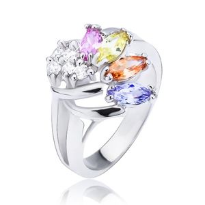 Lesklý prsten stříbrné barvy, vějíř z barevných a čirých zirkonů - Velikost: 55