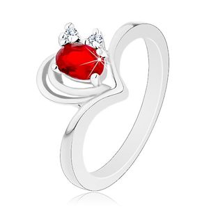 Lesklý prsten ve stříbrné barvě, obrys srdíčka, červeno-čiré zirkonky - Velikost: 62