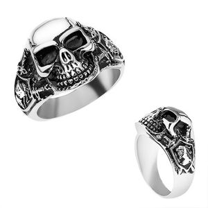 Ocelový prsten stříbrné barvy, vypouklá lebka s patinou, rytíř, meče - Velikost: 56