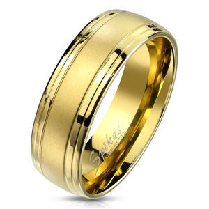 Ocelový prsten zlaté barvy - střední matný pás, linie tenkých lesklých proužků, 8 mm - Velikost: 57