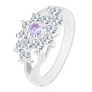 Prsten s lesklými rozdělenými rameny, čirý kvítek s fialovým středem - Velikost: 59