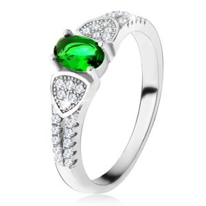 Prsten s oválným zeleným zirkonem, trojúhelníky, čiré kamínky, stříbro 925 - Velikost: 49