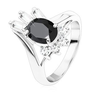 Prsten stříbrné barvy, černý oválný zirkon, kulaté a obdélníkové zirkonky - Velikost: 48