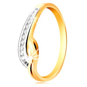 Prsten ve 14K zlatě - dvoubarevná zvlněná ramena, linie čirých zirkonů a zářez - Velikost: 49