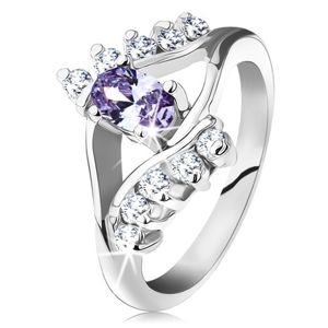Prsten ve stříbrné barvě, světle fialový oválný zirkon, čiré zirkonové linie - Velikost: 52