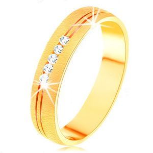 Prsten ve žlutém 14K zlatě se saténovým povrchem, dvojitý zářez, čiré zirkony - Velikost: 62