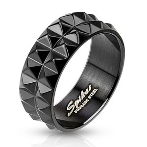 Prsten z černé chirurgické oceli s broušeným povrchem, 8 mm - Velikost: 70