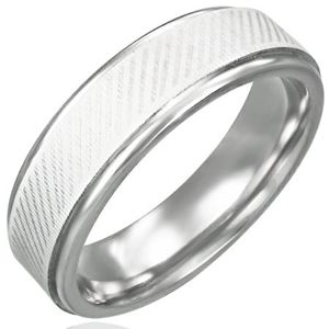 Prsten z chirurgické oceli - diagonální linie - Velikost: 56