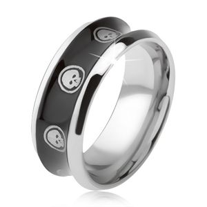 Prsten z chirurgické oceli, lesklý černý, vyhloubený střed, lebka v kruhu - Velikost: 67