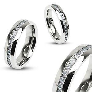 Prsten z chirurgické oceli stříbrné barvy, pás čirých zirkonů - Velikost: 55
