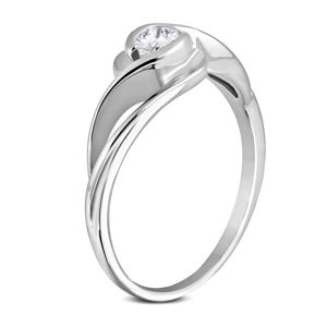 Prsten z chirurgické oceli stříbrné barvy, zvlněná ramena, kulatý čirý zirkon - Velikost: 53