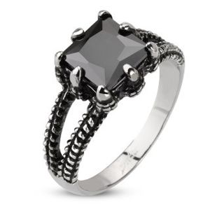 Prsten z oceli - čtvercový onyx uchopený drápy, patinovaný - Velikost: 69