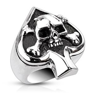 Prsten z oceli s karetním symbolem a lebkou - Velikost: 68