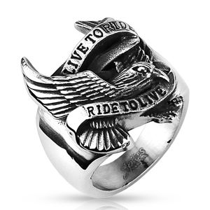 Prsten z oceli s motivem orla a nápisem - Velikost: 65