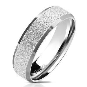 Prsten z oceli s pískovaným pásem - zkosené lesklé okraje, 6 mm - Velikost: 54