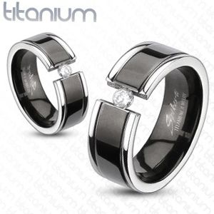 Prsten z titanu - černý pás, zirkon - Velikost: 58