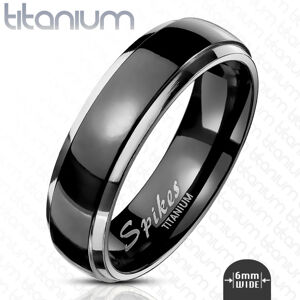 Prsten z titanu - hladká obroučka s vystupujícím černým středem a okraji ve stříbrné barvě, 6 mm - Velikost: 59
