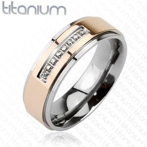 Prsten z titanu růžovozlaté barvy s řadou zirkonů - Velikost: 49