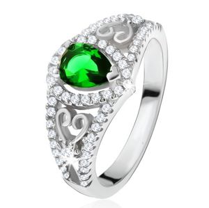 Prsten ze stříbra 925, zelený slzičkovitý kámen, čiré zirkony, obrysy srdcí - Velikost: 57