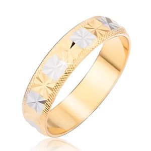 Prsten zlatostříbrné barvy s diamantovým řezem a rýhovanými okraji - Velikost: 48