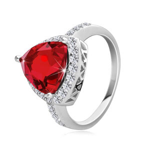 Stříbrný 925 prsten, mohutný červený zirkon - trojúhelník, drobné zirkony, výřezy - Velikost: 50