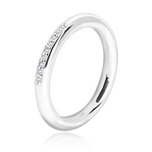 Stříbrný prsten 925 - lesklý zaoblený povrch, linie drobných čirých zirkonků - Velikost: 56