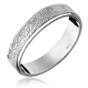 Stříbrný prsten 925 - pískovaný středový pás - Velikost: 49