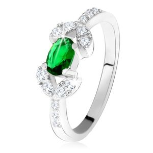 Stříbrný prsten 925, tmavě zelený oválný kámen, dvě zrnka z čirých zirkonů - Velikost: 49