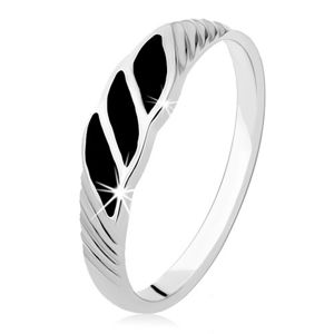 Stříbrný prsten 925, tři černé onyxové vlnky, šikmé rýhy - Velikost: 55