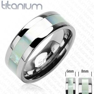 Titanový prsten stříbrné barvy s perleťovým pruhem uprostřed - Velikost: 54