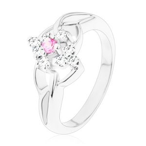 Třpytivý prsten ve stříbrné barvě, čirý kosočtverec s růžovým středem - Velikost: 55