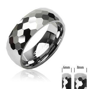 Wolframový prsten stříbrné barvy, broušené lesklé šestihrany, 6 mm - Velikost: 68