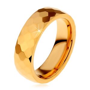 Wolframový prsten zlaté barvy, vybroušené lesklé šestihrany, 8 mm - Velikost: 65
