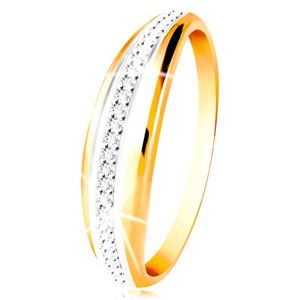 Zlatý 14K prsten - vypouklý pás s linií bílého zlata a čirých zirkonů - Velikost: 54