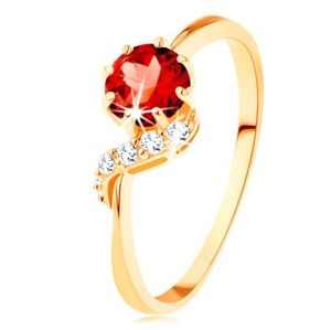 Zlatý prsten 375 - kulatý granát červené barvy, blýskavá vlnka - Velikost: 60