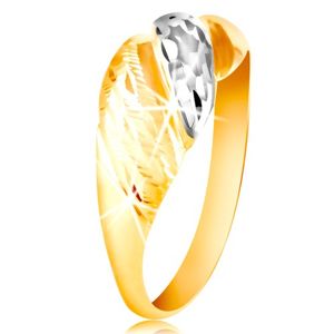 Zlatý prsten 585 - vypouklé pásy žlutého a bílého zlata, blýskavé rýhy - Velikost: 48